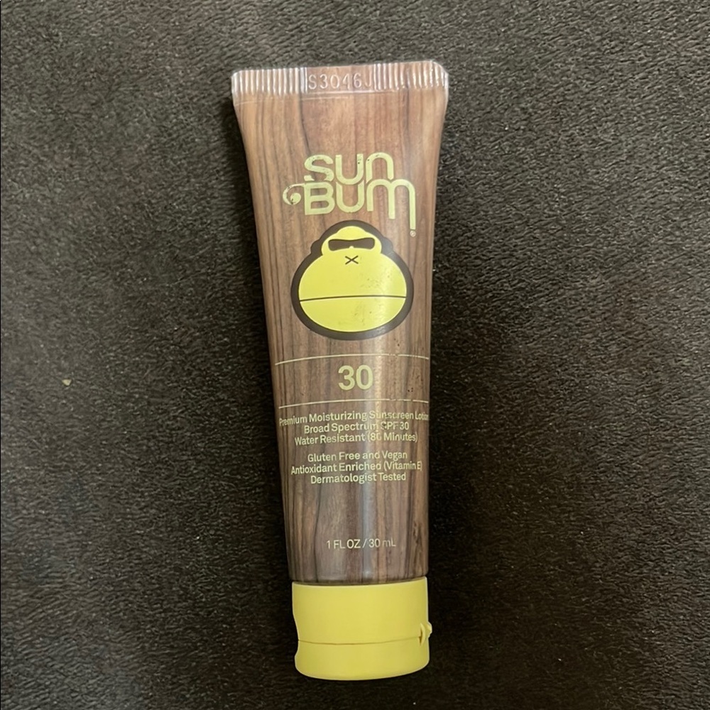 3/$18 Sun Bum SPF 30 1 fl oz Brand new